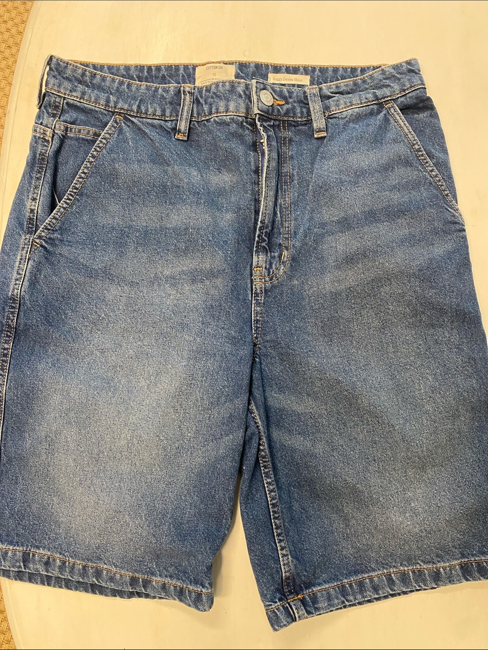 Classic Men's Baggy Denim Shorts in Blue - Casual Everyday Wear